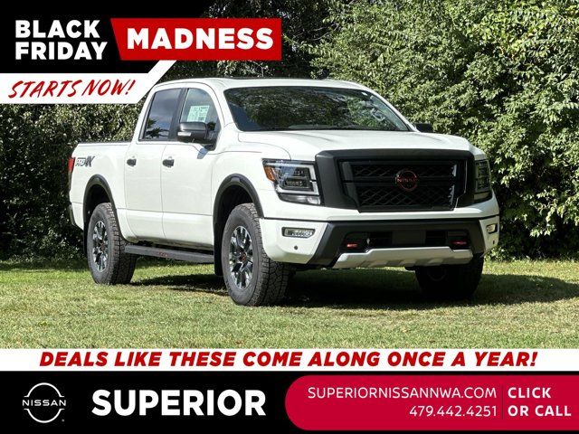 2024 Nissan Titan PRO-4X