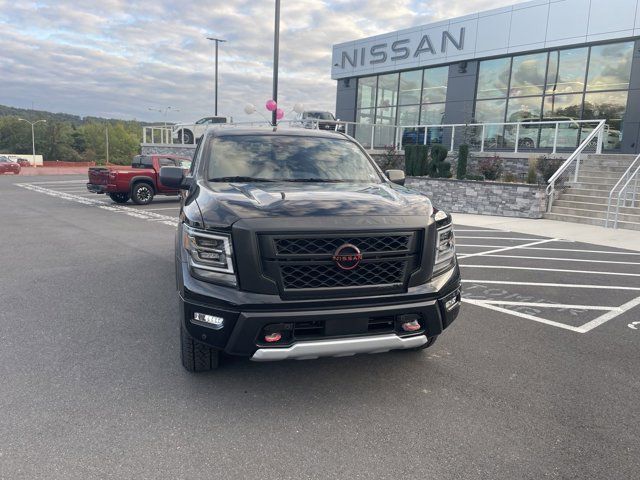 2024 Nissan Titan PRO-4X