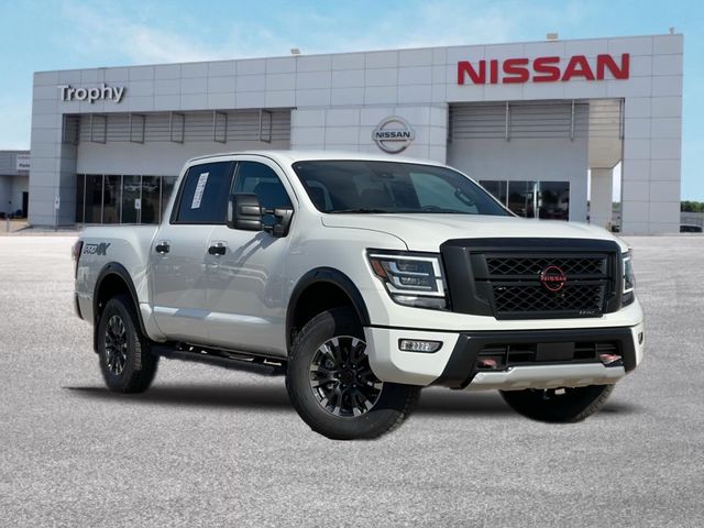 2024 Nissan Titan PRO-4X