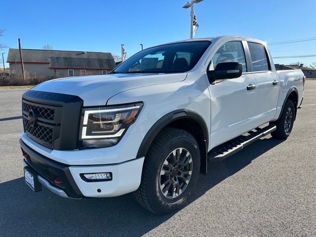 2024 Nissan Titan PRO-4X