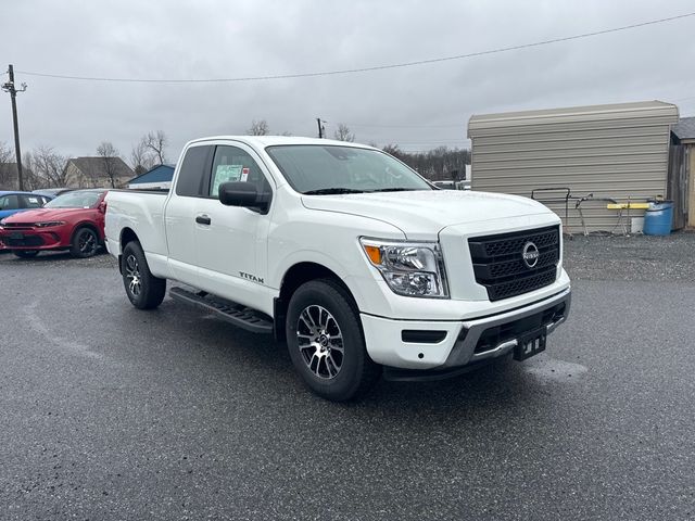 2024 Nissan Titan SV