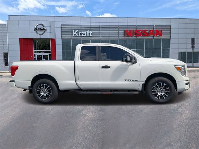 2024 Nissan Titan SV