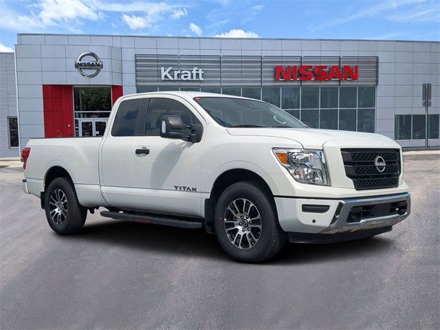 2024 Nissan Titan SV