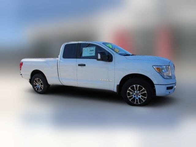 2024 Nissan Titan SV