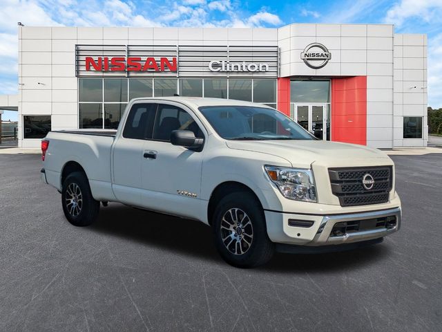 2024 Nissan Titan SV