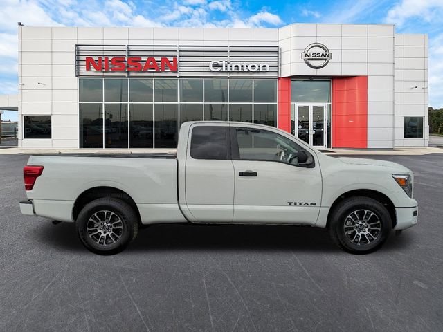 2024 Nissan Titan SV