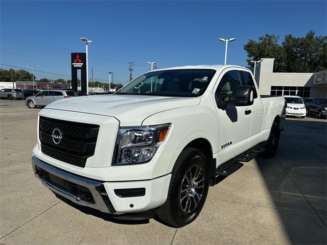 2024 Nissan Titan SV