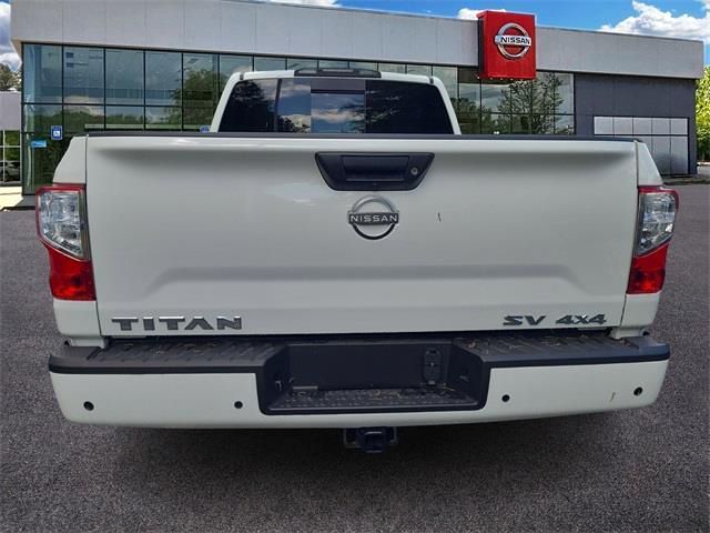 2024 Nissan Titan SV