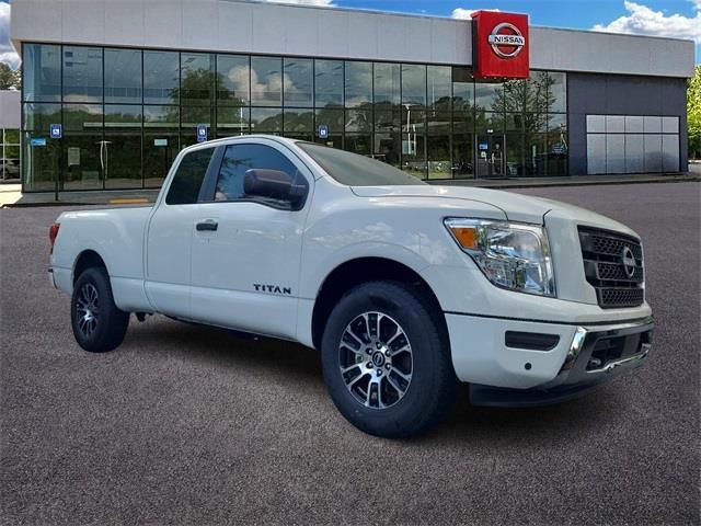 2024 Nissan Titan SV