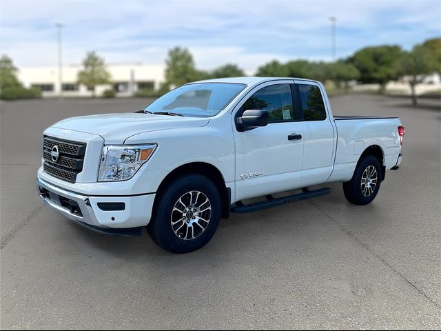 2024 Nissan Titan SV