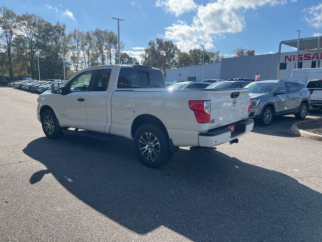 2024 Nissan Titan SV