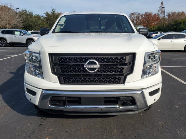 2024 Nissan Titan SV