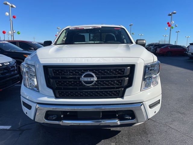 2024 Nissan Titan SV