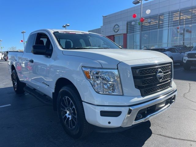 2024 Nissan Titan SV