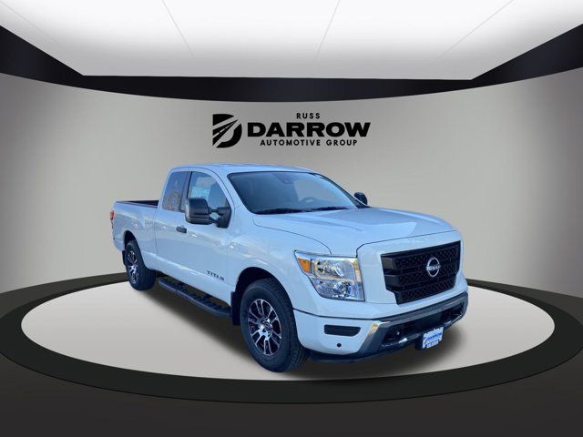 2024 Nissan Titan SV