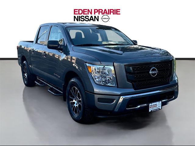 2024 Nissan Titan SV