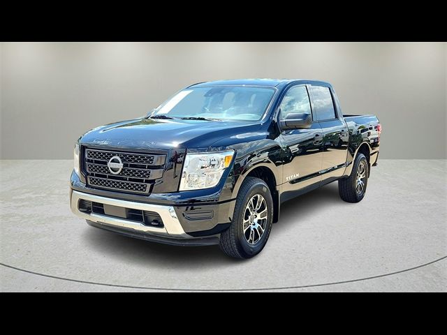 2024 Nissan Titan SV