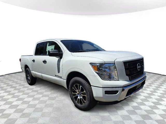 2024 Nissan Titan SV