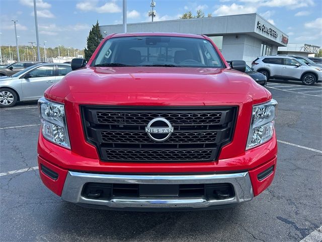 2024 Nissan Titan SV