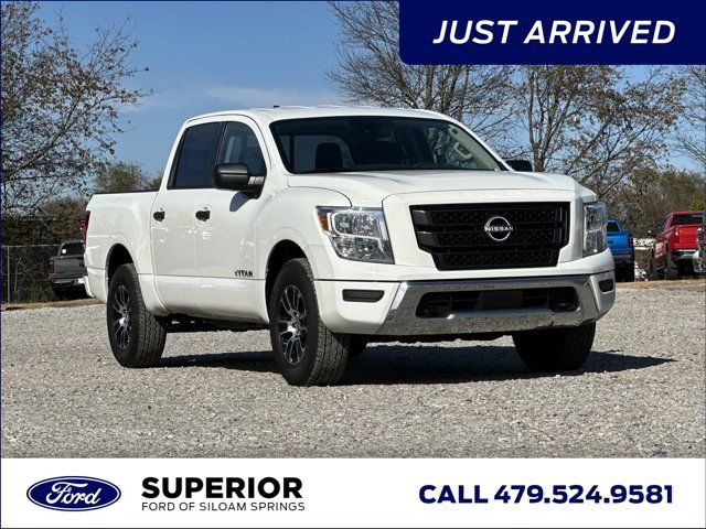 2024 Nissan Titan SV