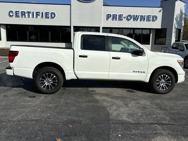 2024 Nissan Titan SV