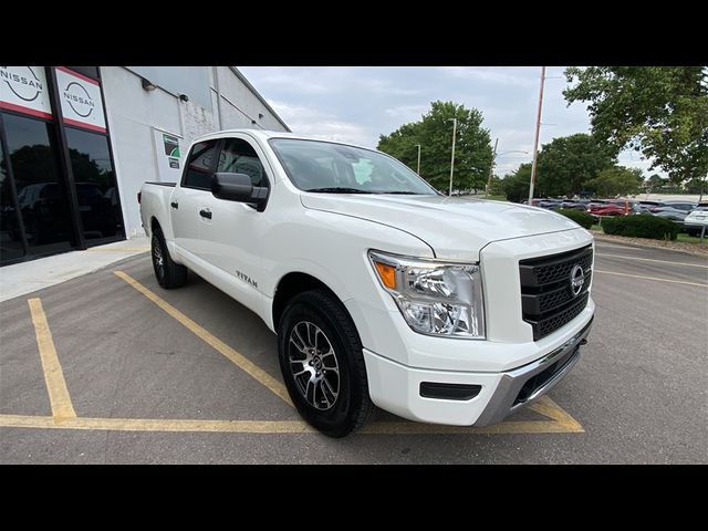 2024 Nissan Titan SV