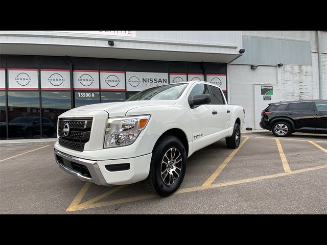 2024 Nissan Titan SV