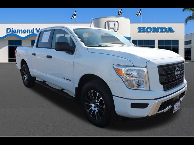 2024 Nissan Titan SV