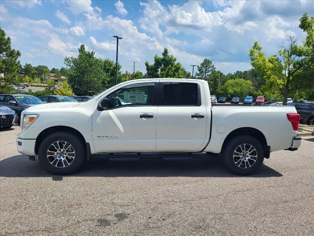 2024 Nissan Titan SV