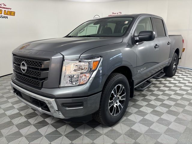 2024 Nissan Titan SV