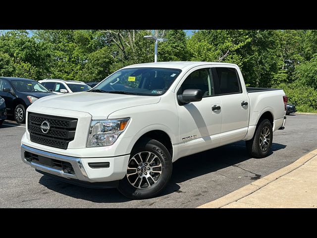 2024 Nissan Titan SV