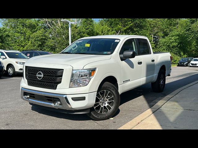 2024 Nissan Titan SV