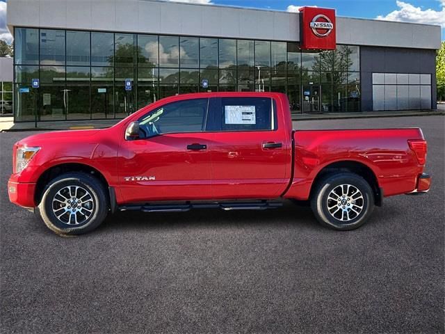 2024 Nissan Titan SV