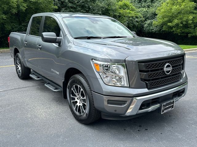 2024 Nissan Titan SV