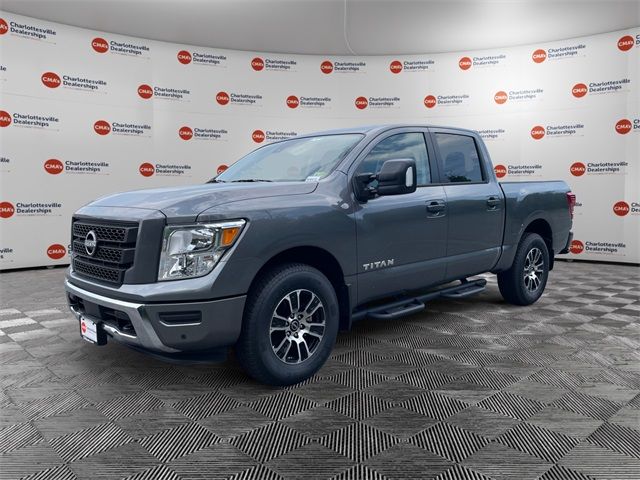 2024 Nissan Titan SV