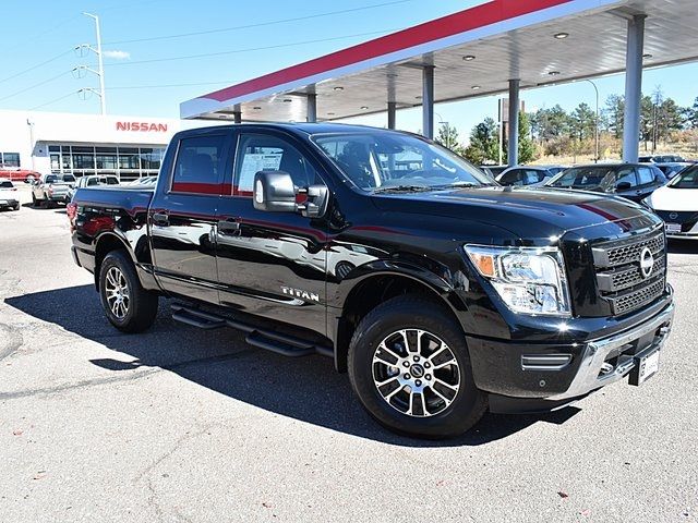 2024 Nissan Titan SV