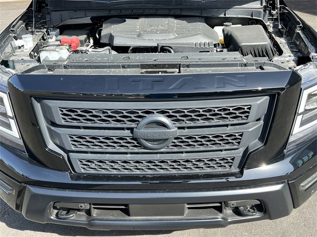 2024 Nissan Titan SV