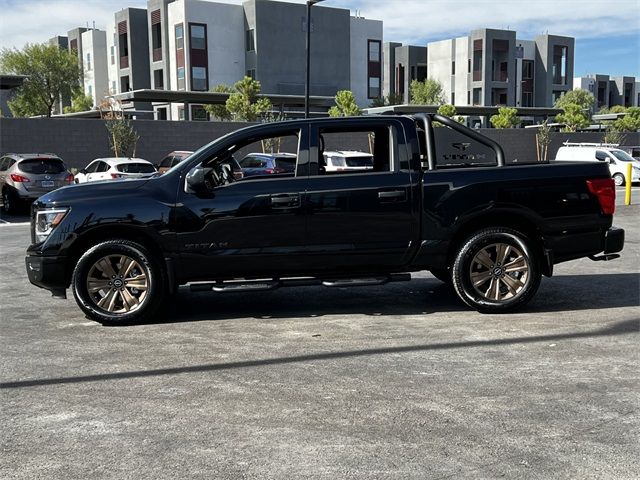 2024 Nissan Titan SV