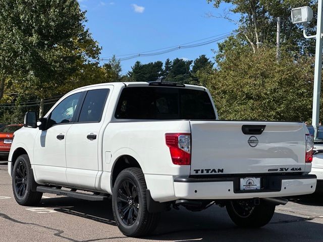 2024 Nissan Titan SV