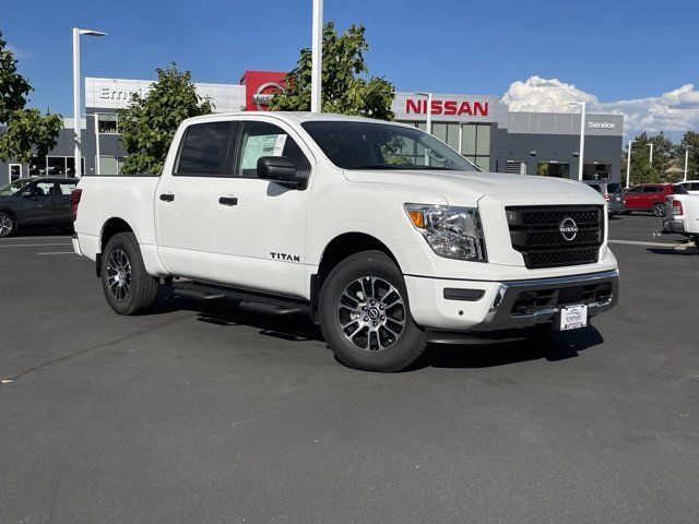 2024 Nissan Titan SV