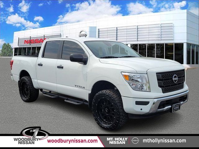 2024 Nissan Titan SV