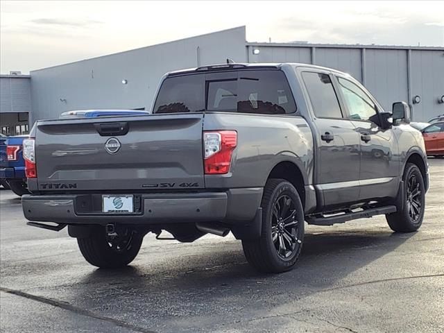 2024 Nissan Titan SV