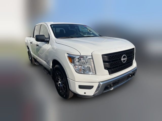 2024 Nissan Titan SV