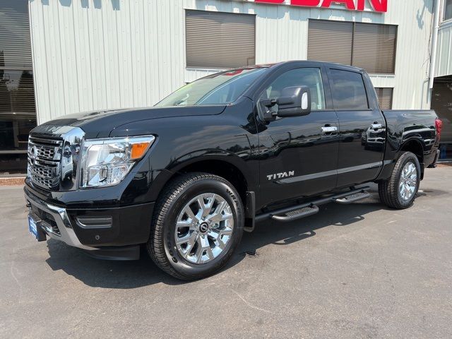 2024 Nissan Titan SV