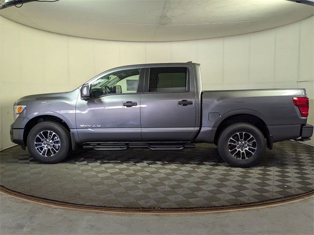 2024 Nissan Titan SV