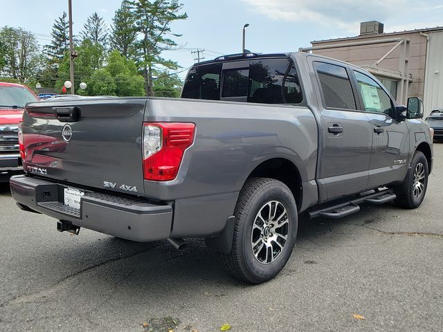 2024 Nissan Titan SV