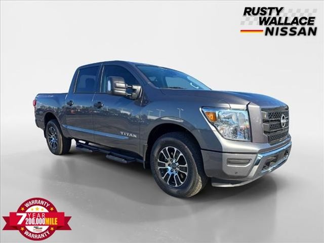 2024 Nissan Titan SV