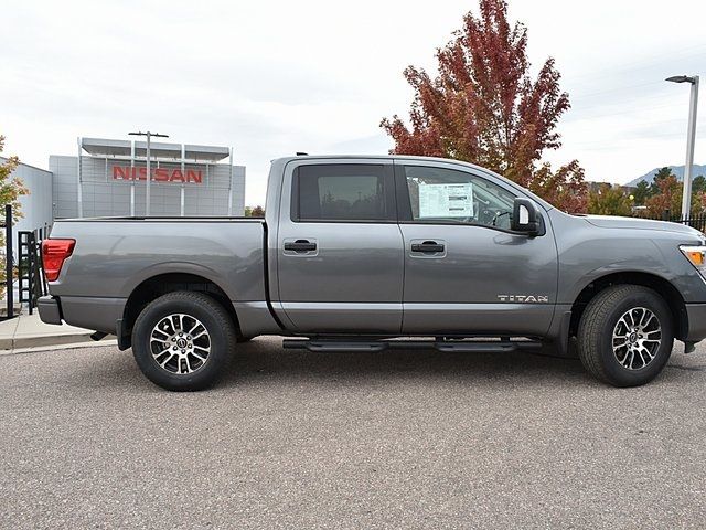 2024 Nissan Titan SV