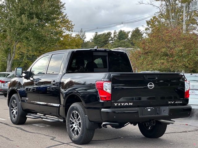 2024 Nissan Titan SV