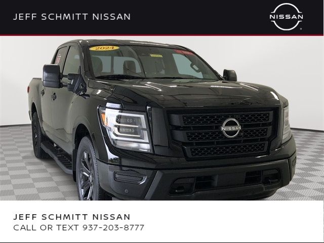 2024 Nissan Titan SV